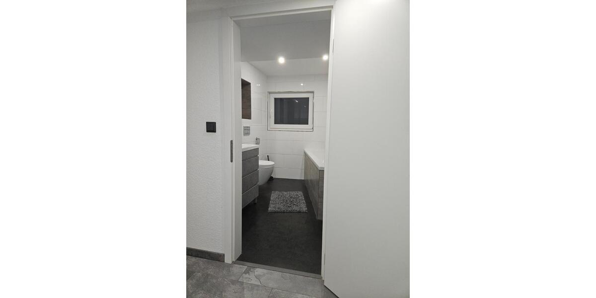 Einfamilienhaus Duisburg Rheinhausen - 10 Zimmer, 160 m&sup2;, 340.000&euro; | Angebot:24853905