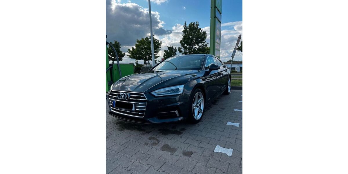 Audi A5 169.000 km 18.600 &euro; Düsseldorf 40237