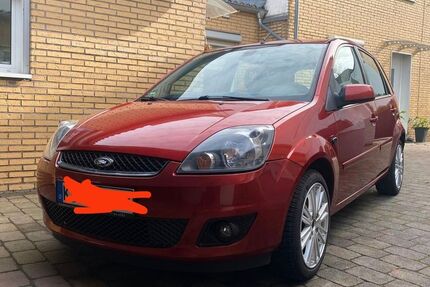 Ford Fiesta 223.000 km 1.450 &euro; Grevenbroich 41517
