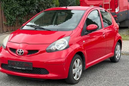 Toyota Aygo (X) 201.000 km 1.999 &euro; Monchengladbach 41065