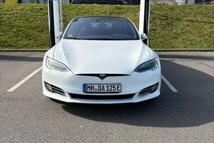 Tesla Model S 242.000 km 21.500 &euro; Mülheim 45475
