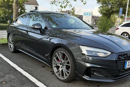 Audi A5 103.000 km 30.300 &euro; Düsseldorf 40472