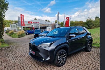 Toyota Yaris 7.098 km 24.750 &euro; Ratingen 40882