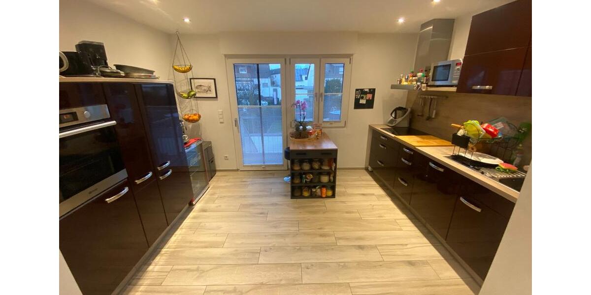 Doppelhaushälfte Duisburg Huckingen - 7 Zimmer, 120 m&sup2;, 599.000&euro; | Angebot:25580077