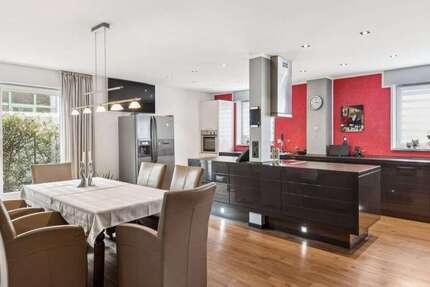 Haus Tönisvorst - 12 Zimmer, 195 m&sup2;, 899.000&euro; | Angebot:27656858