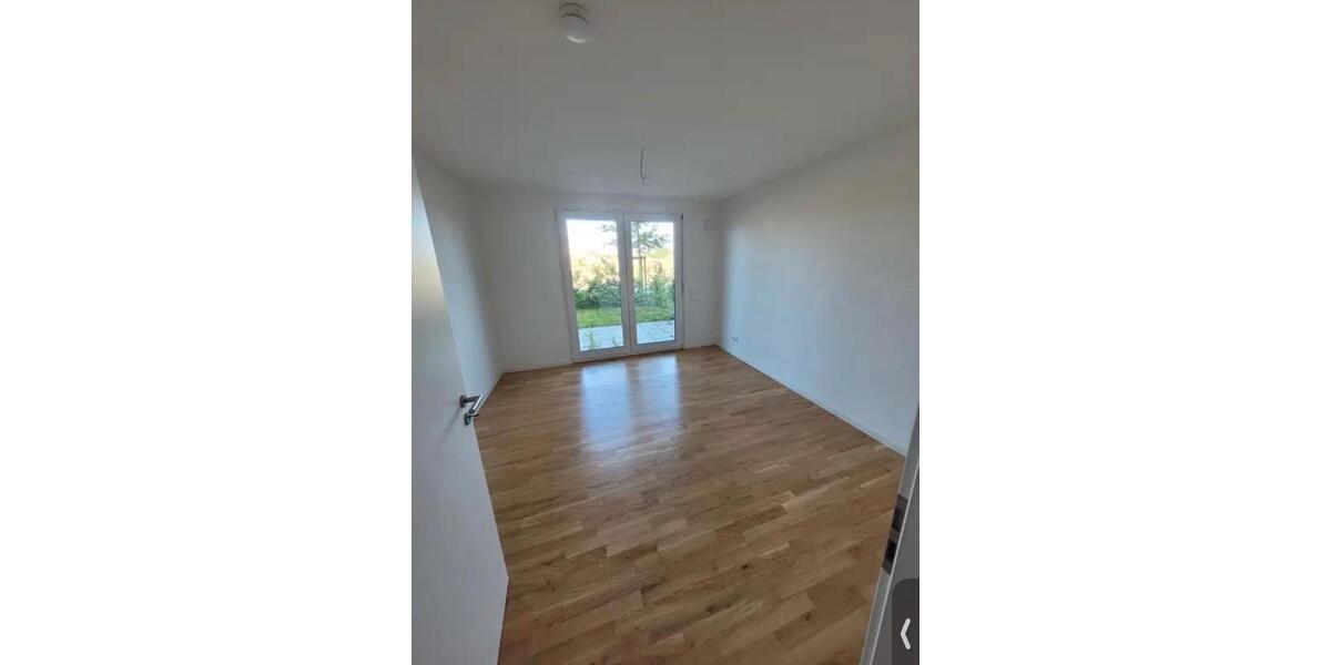 Etagenwohnung Mönchengladbach Nord - 2 Zimmer, 89 m&sup2;, 1.400&euro; | Angebot:24859518