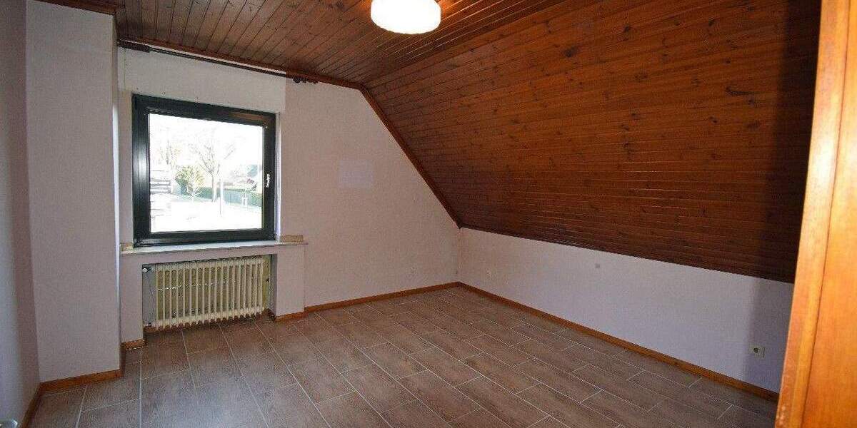 Mehrfamilienhaus, Wohnhaus Brüggen - 8 Zimmer, 153 m&sup2;, 393.000&euro; | Angebot:25696815