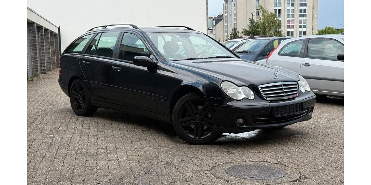 Mercedes-Benz C 220 251.947 km 3.990 &euro; Mönchengladbach 41239