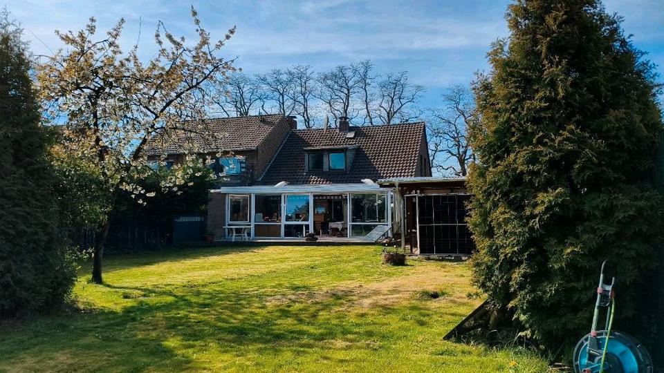 Doppelhaushälfte Duisburg Rheinhausen - 6 Zimmer, 175 m&sup2;, 550.000&euro; | Angebot:26522172