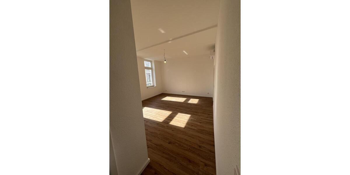 Etagenwohnung Krefeld Cracau - 2.5 Zimmer, 50 m&sup2;, 570&euro; | Angebot:26013997