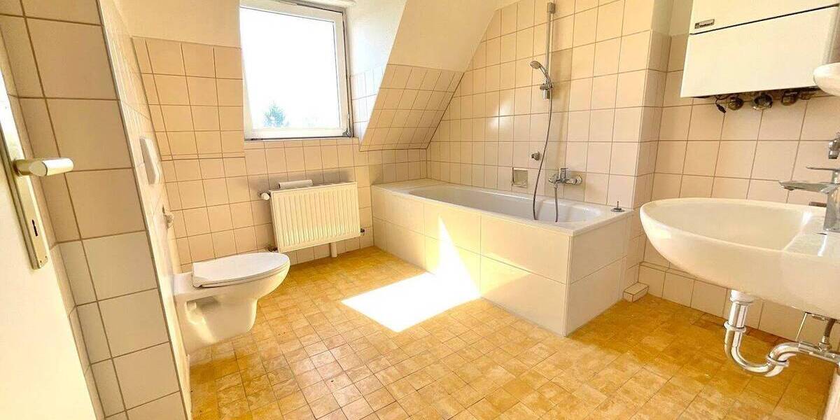 Etagenwohnung Krefeld Stadtmitte - 2 Zimmer, 58 m&sup2;, 499&euro; | Angebot:26692603