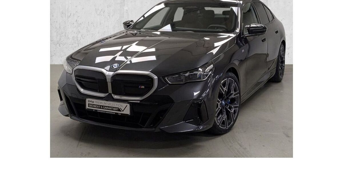 BMW i5 14.275 km 66.990 &euro; Düsseldorf 40595