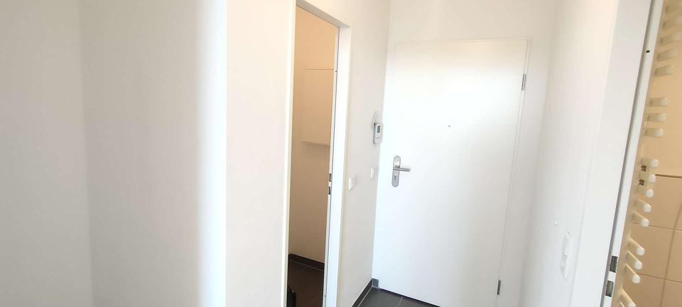 Etagenwohnung Krefeld - 1 Zimmer, 40 m&sup2;, 440&euro; | Angebot:24862034