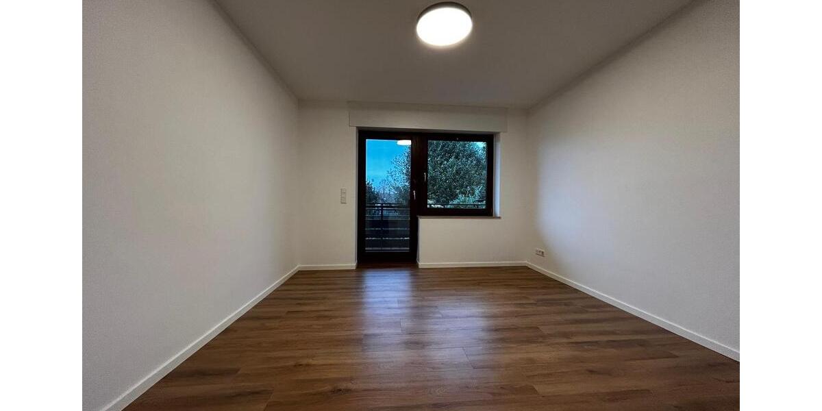 Erdgeschoßwohnung Moers - 3 Zimmer, 92 m&sup2;, 1.100&euro; | Angebot:25903455