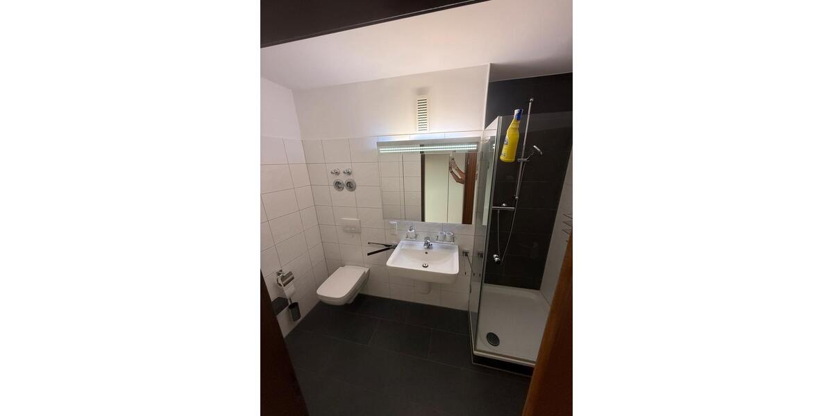 Etagenwohnung Neuss Holzheim - 3 Zimmer, 78 m&sup2;, 980&euro; | Angebot:26671732