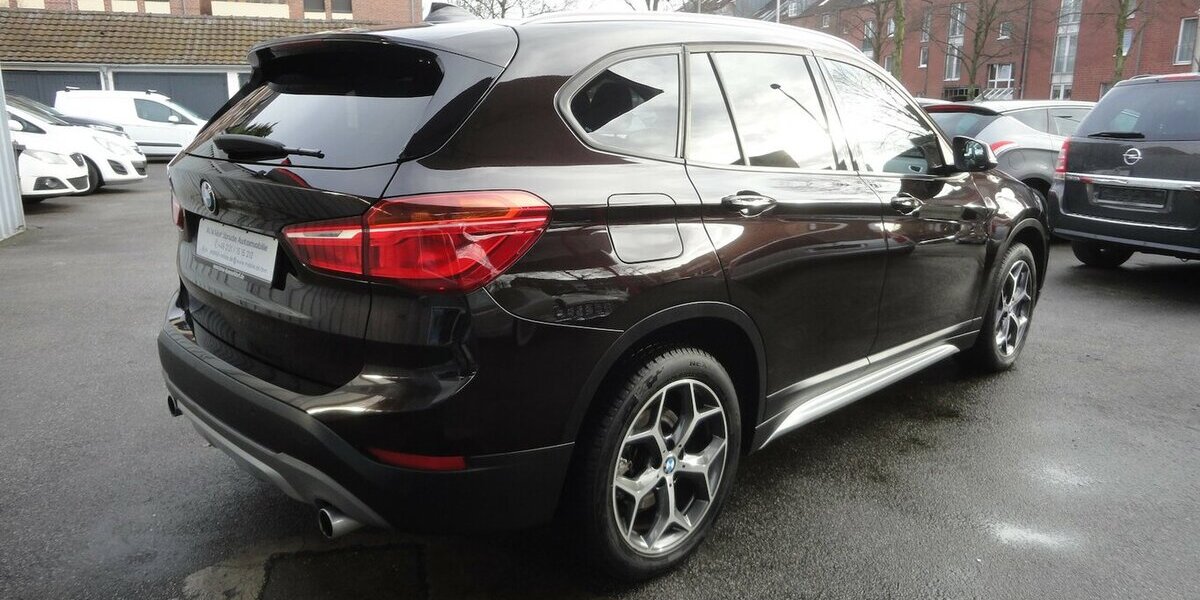 BMW X1 20 d xLine 4x4 Autom Navi Leder SHZ PDC LED 208.000 km 14.999 &euro; Neuss 41462