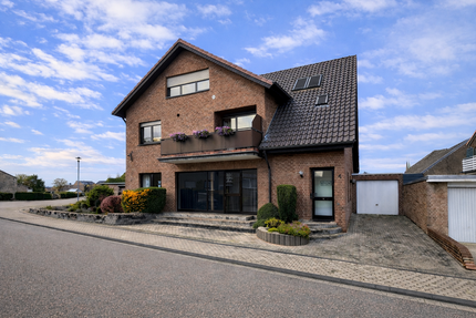 Haus Schwalmtal - 8 Zimmer, 280 m&sup2;, 498.000&euro; | Angebot:24453143