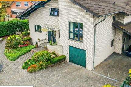 Haus Wegberg - 8 Zimmer, 267 m&sup2;, 749.500&euro; | Angebot:25735398