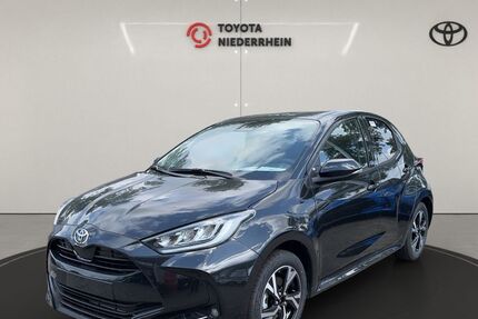 Toyota Yaris 25.820 km 22.480 &euro; Krefeld 47809