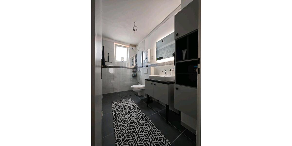 Etagenwohnung Krefeld Gellep-Stratum - 3 Zimmer, 74 m&sup2;, 925&euro; | Angebot:26005009