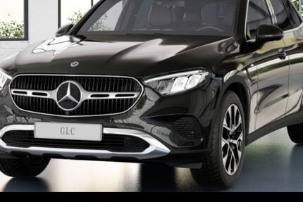 Mercedes-Benz GLC 300 9.456 km 64.490 &euro; Düsseldorf 40470