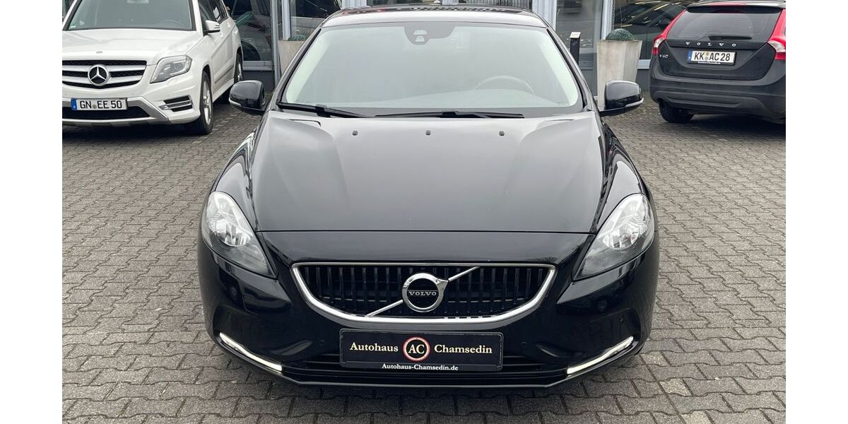Volvo V40 210.461 km 8.999 &euro; Viersen 41748