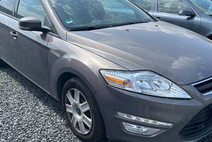 Ford Mondeo 250.082 km 1.290 &euro; Mönchengladbach 41063