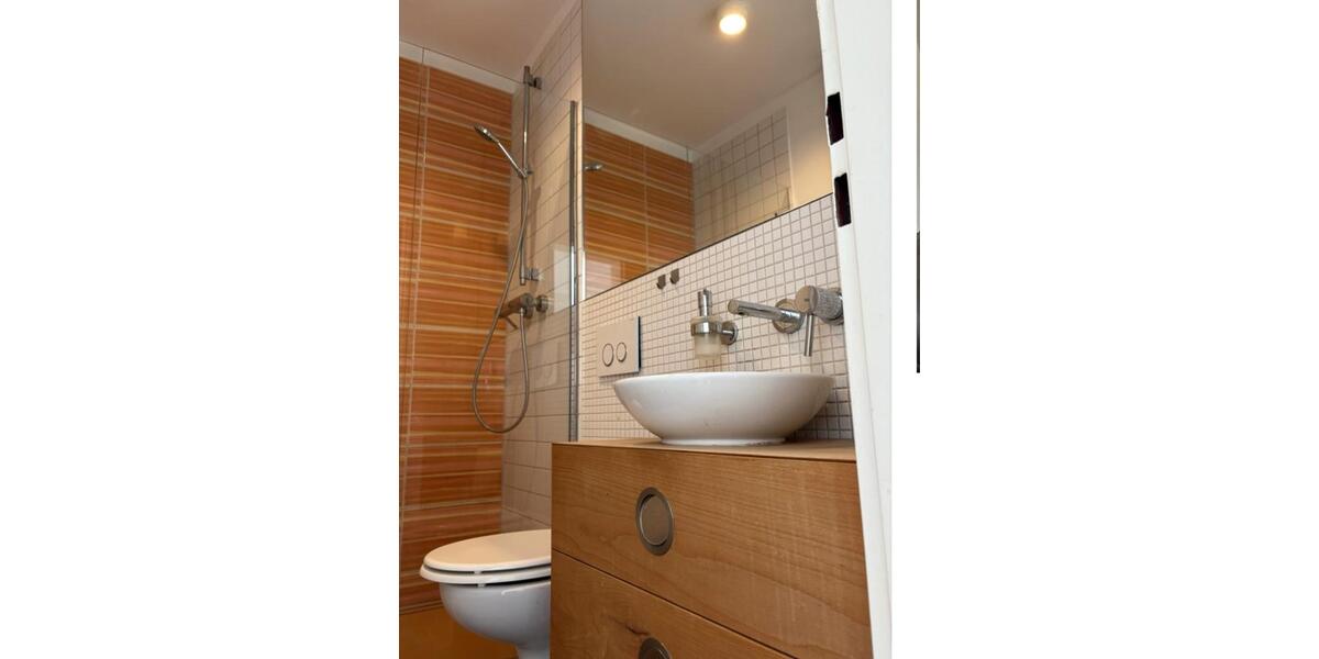 Einfamilienhaus Düsseldorf Stadtbezirk 6 - 1 Zimmer, 48 m&sup2;, 1.080&euro; | Angebot:27609157