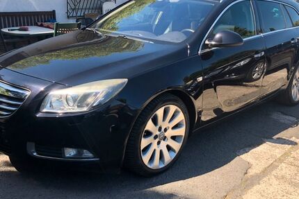 Opel Insignia 123.768 km 2.290 &euro; Düsseldorf 40231