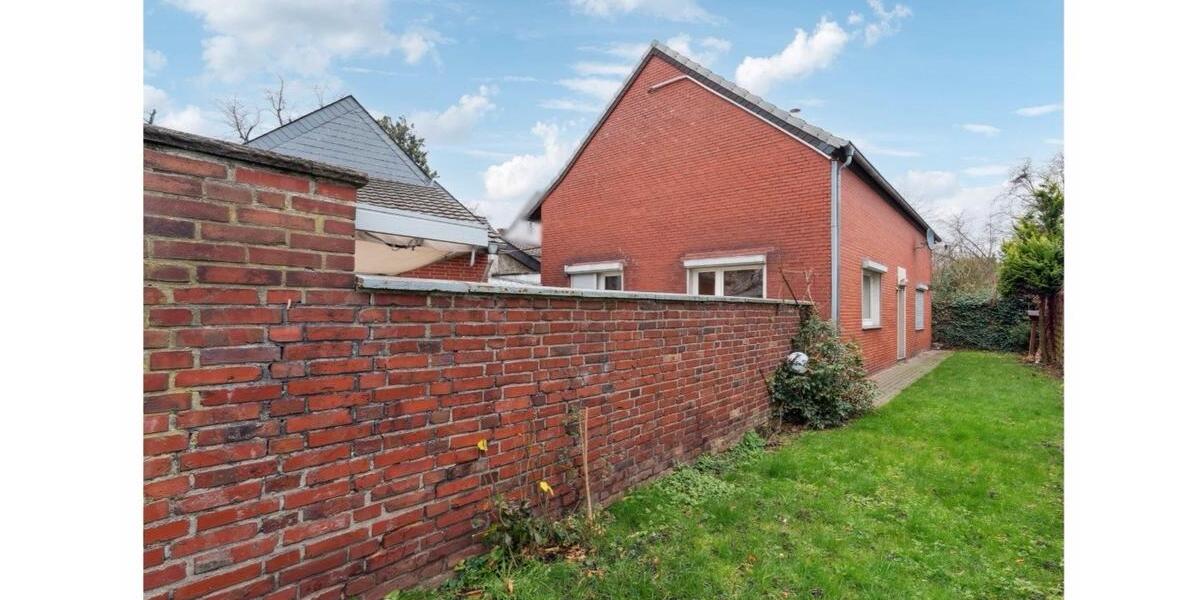 Etagenwohnung Kaarst - 4 Zimmer, 138 m&sup2;, 1.050&euro; | Angebot:25616668