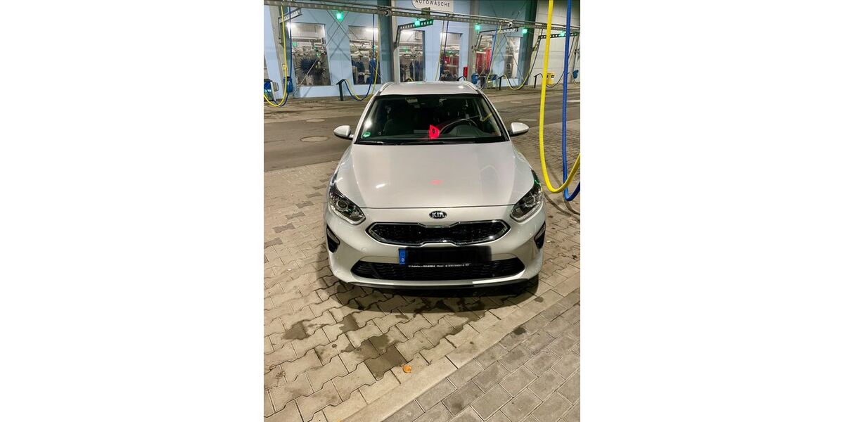 Kia ceed / Ceed 60.000 km 15.000 &euro; Duisburg 47239