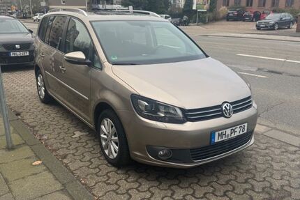 VW Touran 178.000 km 8.000 &euro; Mülheim 45481