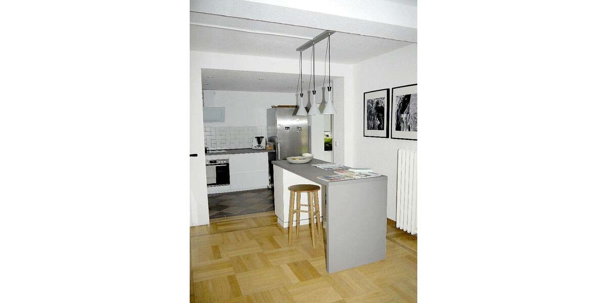 Einfamilienhaus Duisburg Huckingen - 8 Zimmer, 180 m&sup2;, 2.850&euro; | Angebot:26461517