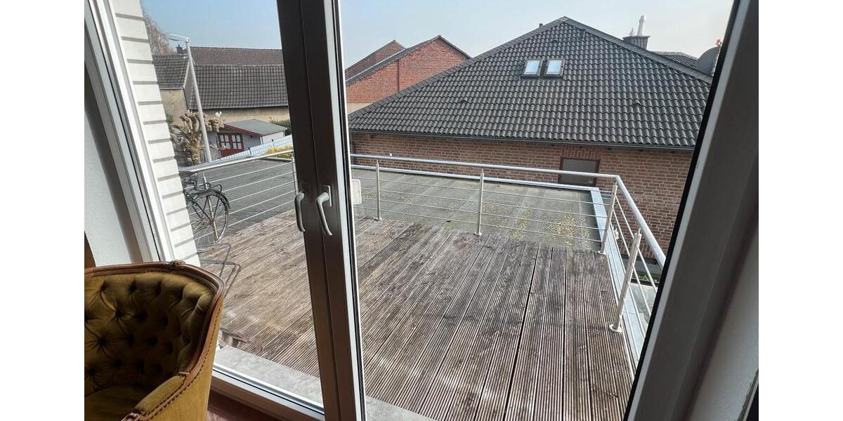 Maisonettenwohnung Mönchengladbach Süd - 3 Zimmer, 90 m&sup2;, 1.460&euro; | Angebot:25395138