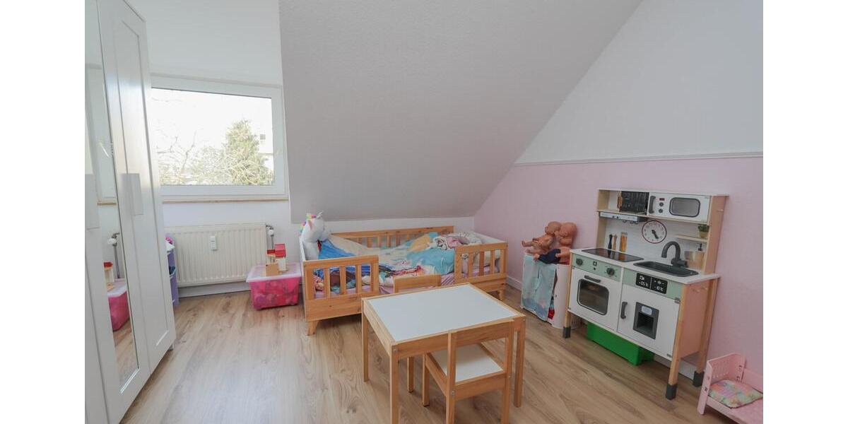 Dachgeschoßwohnung Mönchengladbach Nord - 3.5 Zimmer, 78 m&sup2;, 670&euro; | Angebot:25873462