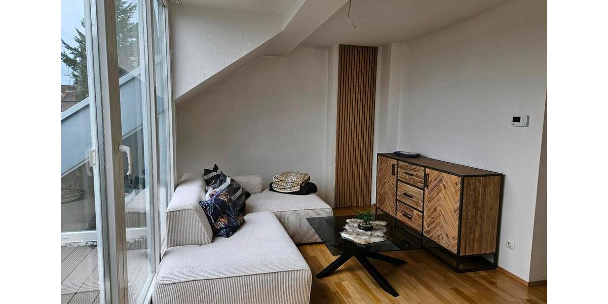 Dachgeschoßwohnung Viersen Hülsdonk - 2 Zimmer, 73 m&sup2;, 700&euro; | Angebot:26611631