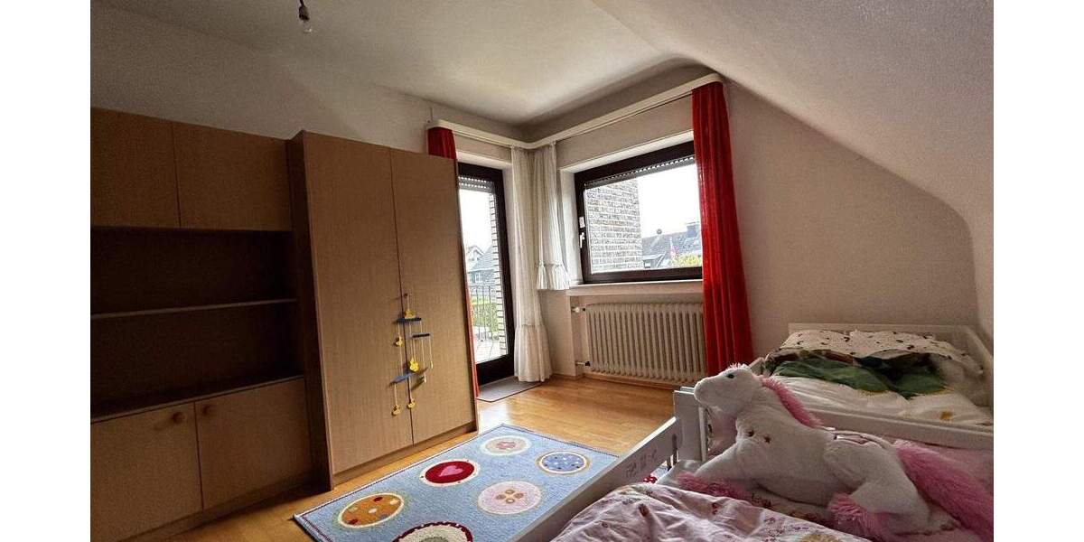 Einfamilienhaus Krefeld Traar - 5 Zimmer, 150 m&sup2;, 615.000&euro; | Angebot:25693359
