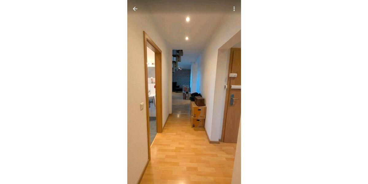 Dachgeschoßwohnung Viersen Hülsdonk - 3.5 Zimmer, 106 m&sup2;, 1.060&euro; | Angebot:25992982