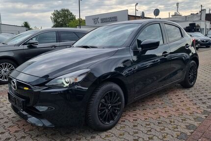 Mazda 2 13.200 km 16.598 &euro; Mönchengladbach 41063