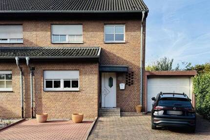 Haus Krefeld Fischeln - 5 Zimmer, 121 m&sup2;, 480.000&euro; | Angebot:25743747