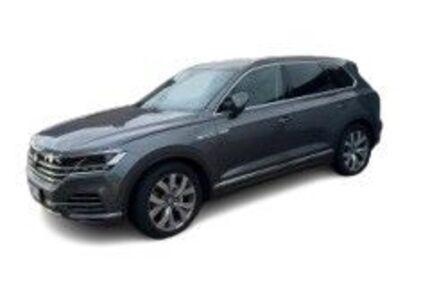 VW Touareg 131.647 km 31.980 &euro; Duisburg 47249