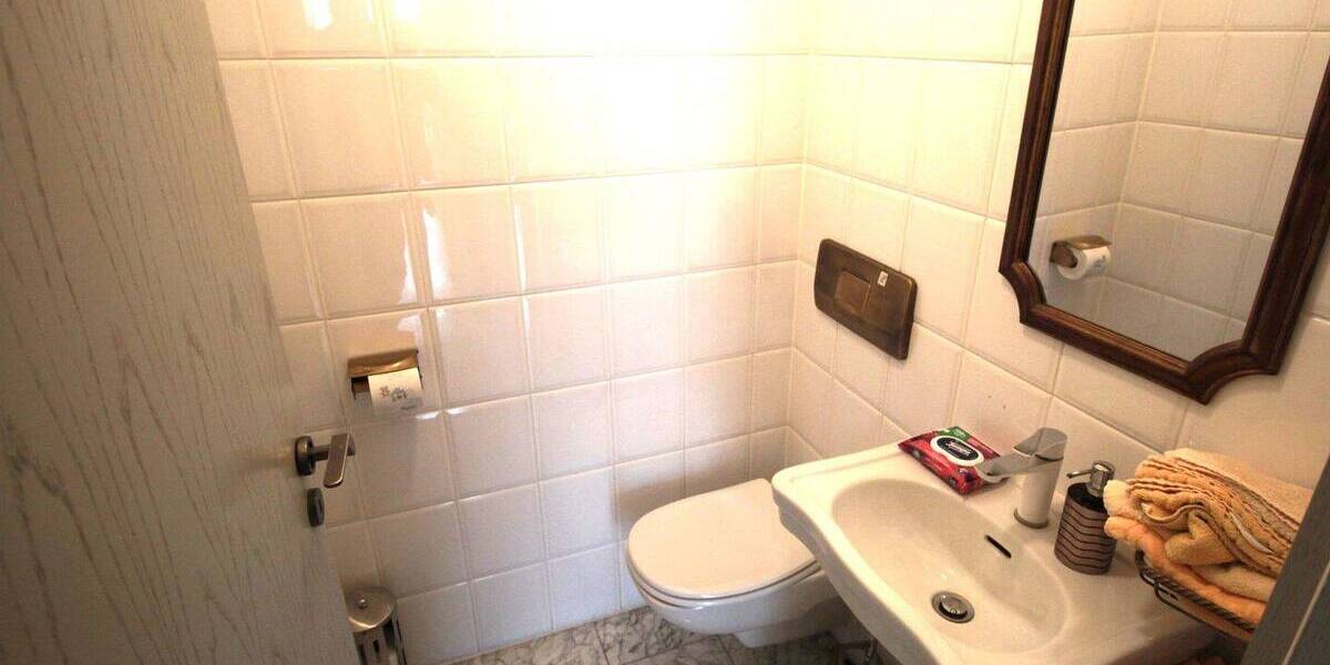 Einfamilienhaus Düsseldorf Hubbelrath - 7 Zimmer, 237 m&sup2;, 870.000&euro; | Angebot:25665188