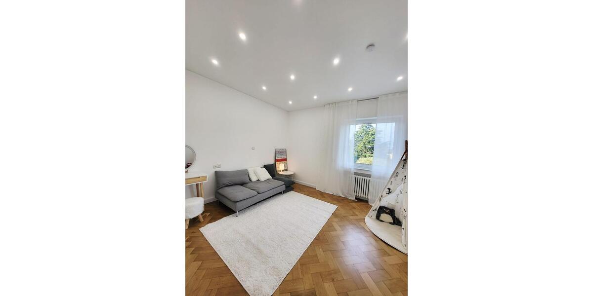 Etagenwohnung Mülheim an der Ruhr Broich - 3.5 Zimmer, 106 m&sup2;, 1.800&euro; | Angebot:25994042