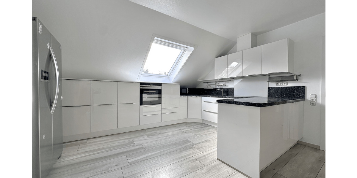 Etagenwohnung Ratingen West - 2 Zimmer, 117 m&sup2;, 1.530&euro; | Angebot:25724943