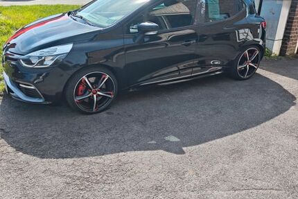 Renault Clio 96.000 km 13.990 &euro; Neuss 41468