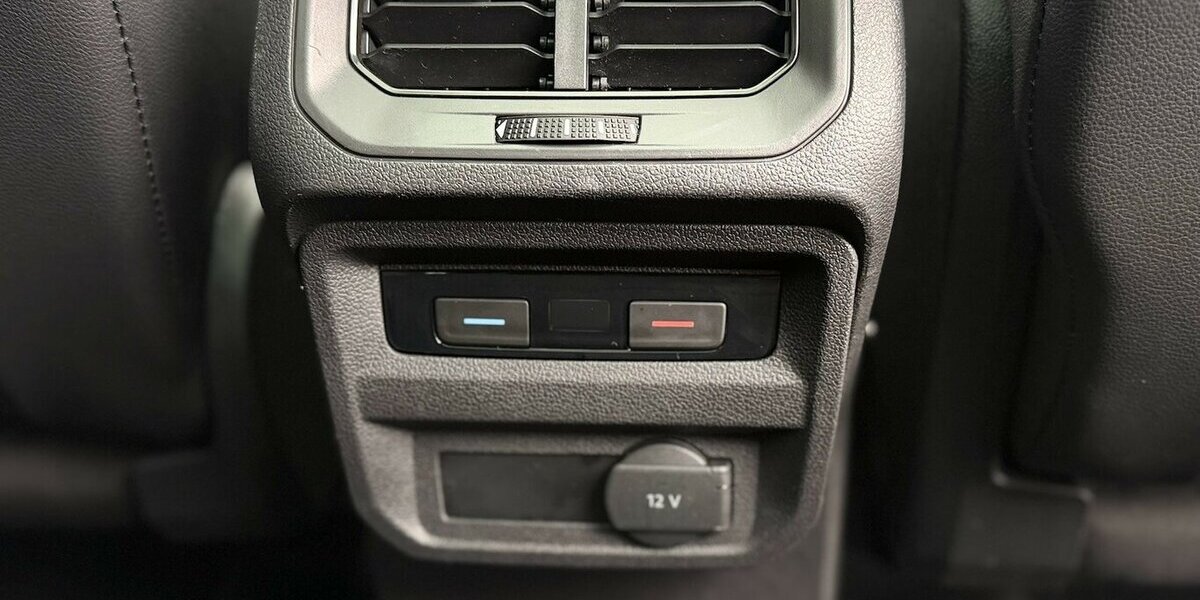 VW Tiguan Allspace R- line/ 4Motion/ 240PS/ PANO 99.000 km 31.900 &euro; Mönchengladbach 41066