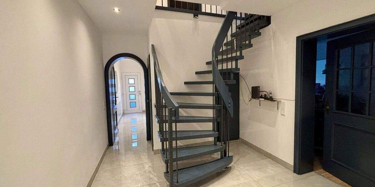 Reihenmittelhaus Krefeld Hüls - 4 Zimmer, 136 m&sup2;, 486.000&euro; | Angebot:25654258