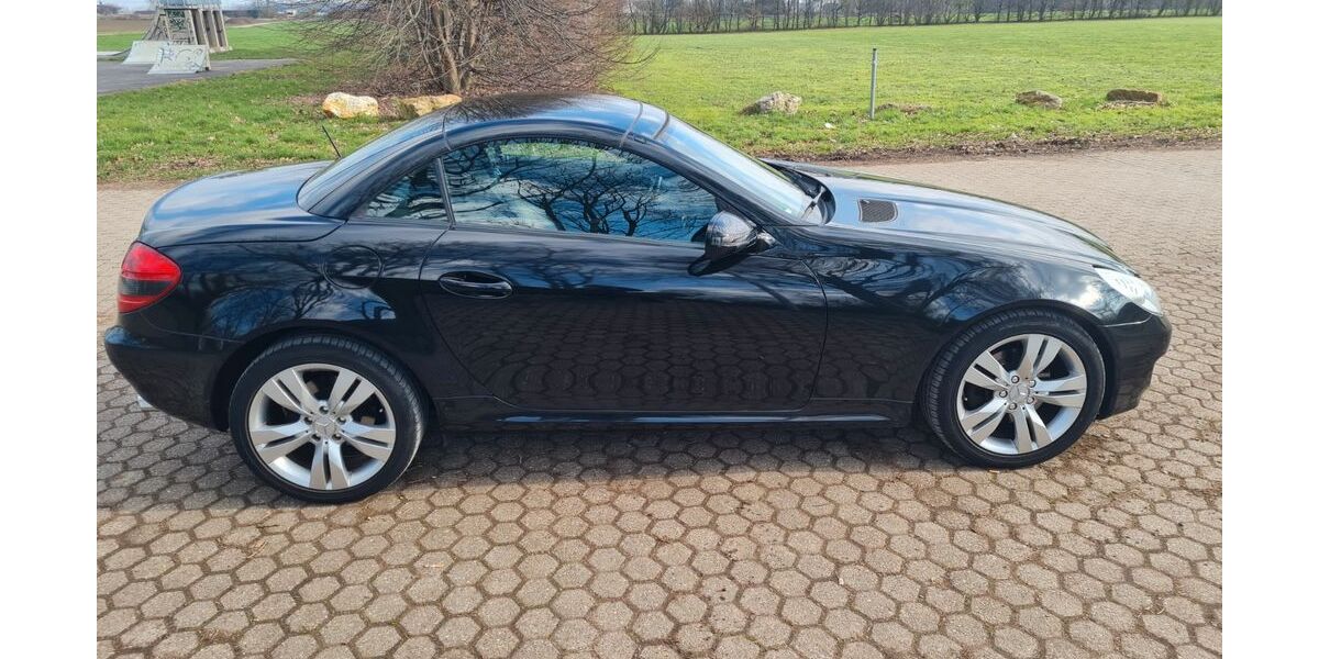 Mercedes-Benz SLK 200 151.000 km 9.550 &euro; Rommerskirchen 41569