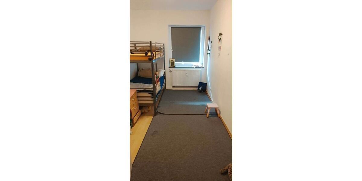 Etagenwohnung Düsseldorf Stadtbezirk 8 - 1 Zimmer, 68 m&sup2;, 650&euro; | Angebot:25972374