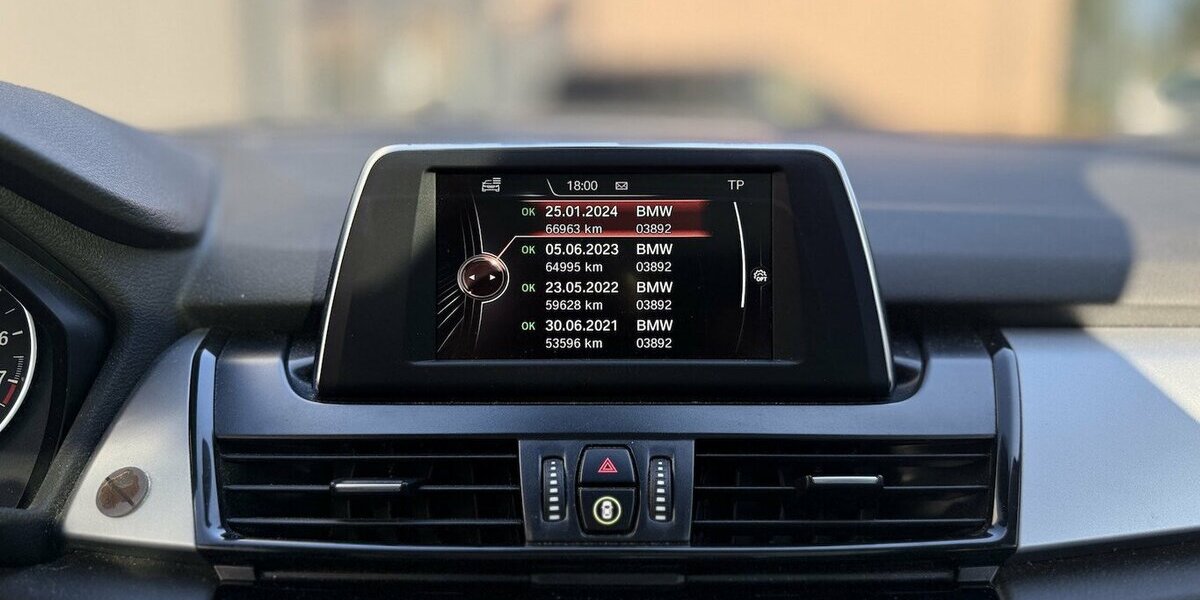 BMW 218 Active Tourer i / Advantage / PANO / Keyless 70.000 km 16.390 &euro; Mönchengladbach 41066